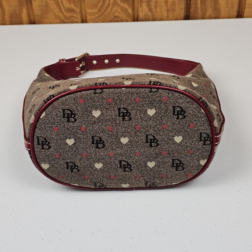 Dooney & Bourke Hobo Bucket Bag Canvas Hearts Signature Gray & Red Y2K DH29 - Picture 7 of 11